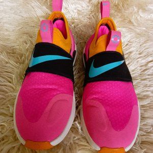 Pink Nike JoyRide, 5 US